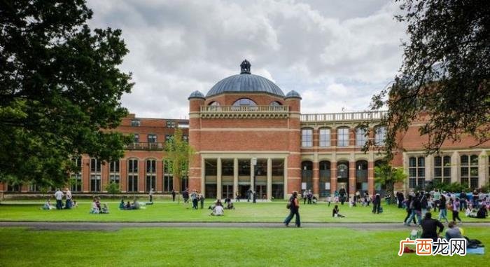 伯明翰大学，伯明翰大学相当于国内什么水平的大学