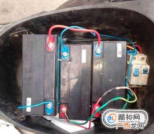 电动车电瓶的安装方法
