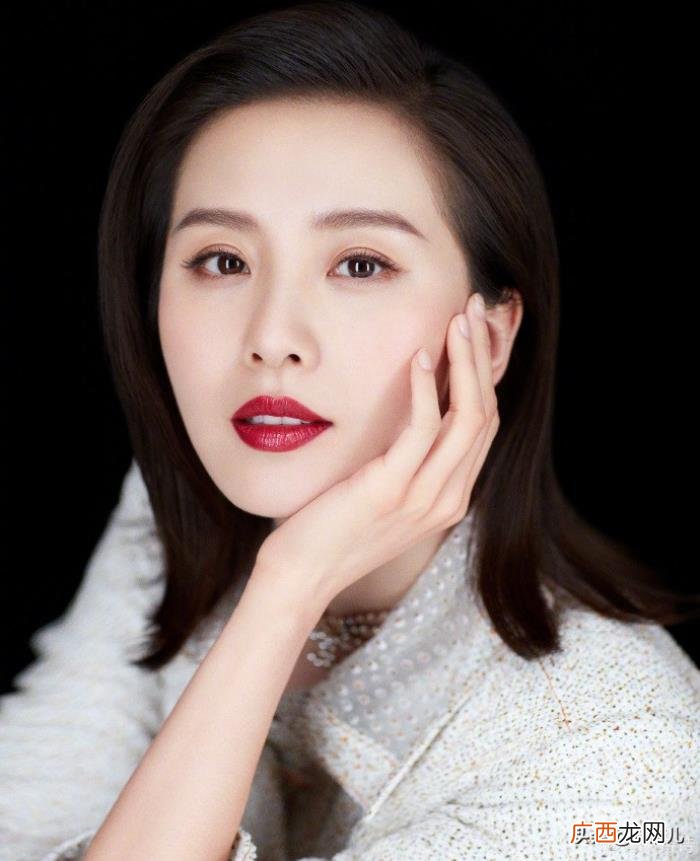 刘诗诗妆容，刘诗诗产后变更美的秘诀是这个妆容