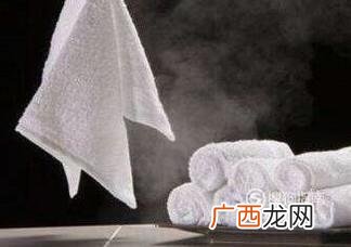 如何去除车窗的年检标志