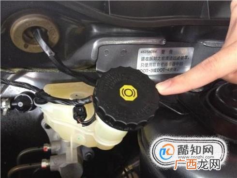 换完防冻液怎么排气