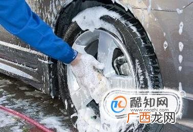 洗车的基本步骤有哪些？