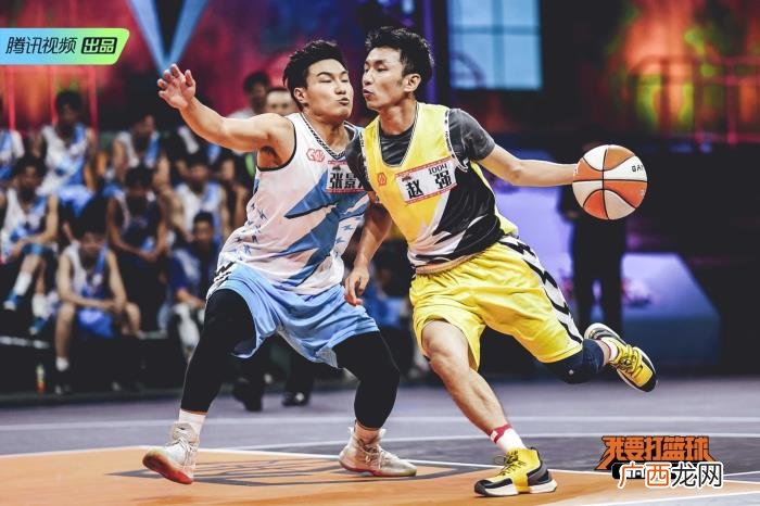 李易峰杜锋，李易峰杜锋互吹彩虹屁林书豪定队训只听...