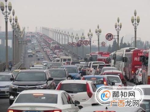 如何正确走潮汐车道？