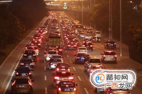 如何正确走潮汐车道？