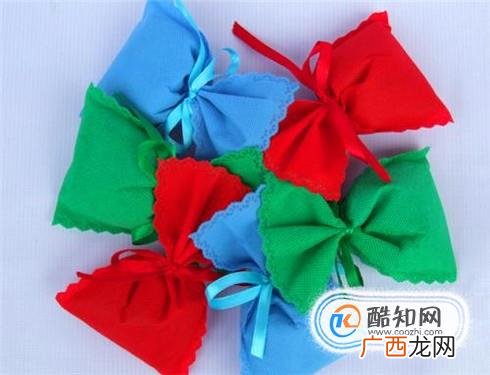 怎样选购汽车用的竹炭包?