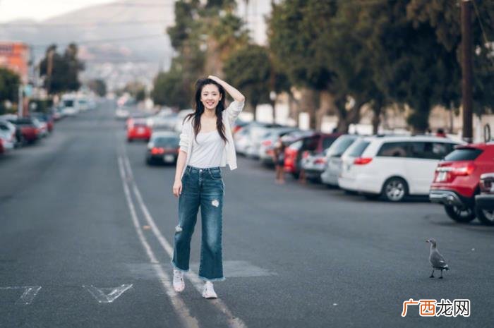 吴倩赵丽颖，30岁赵丽颖和25岁吴倩穿礼裙撞色