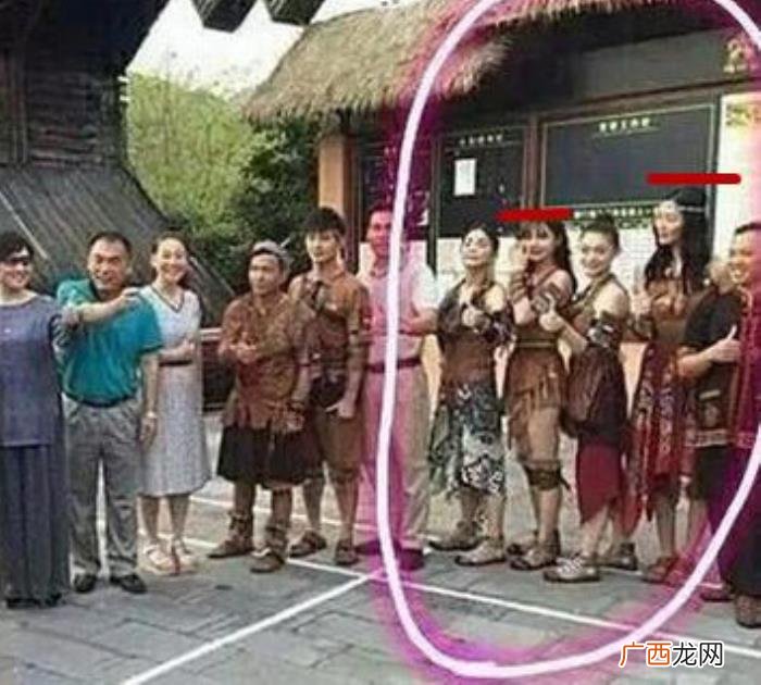 鹿晗有多高，173关晓彤和178鹿晗站一起还得曲腿