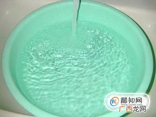 汽车玻璃怎么擦最干净