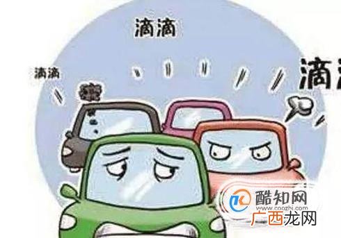 怎样判断汽车电瓶该更换了？