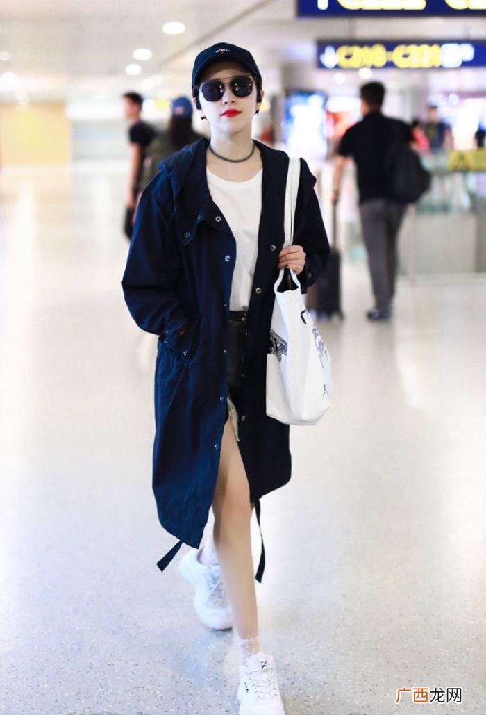 阚清子仙女，30岁阚清子用一款波波头发型搭配仙女裙
