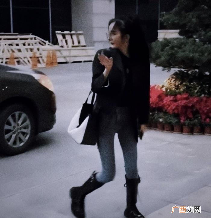 刘诗诗脸长，刘诗诗80斤的脸却有110斤的腿