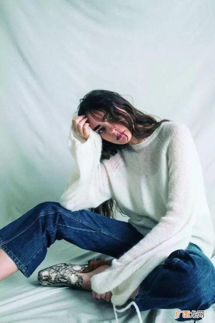 唐嫣和倪妮，看见唐嫣和倪妮穿阔腿裤搭毛衣这么美腻