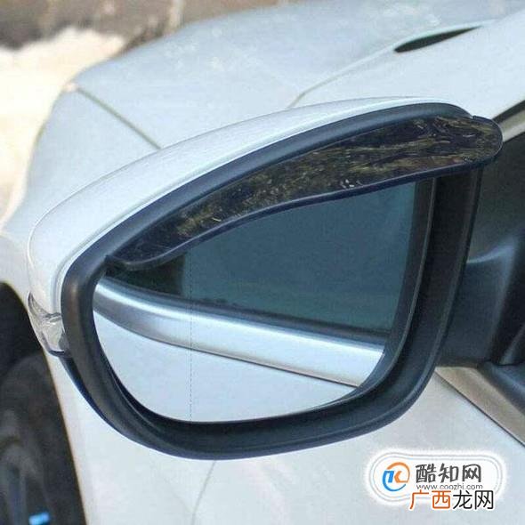 下雨天后视镜都是水看不到怎么办