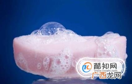 下雨天后视镜都是水看不到怎么办