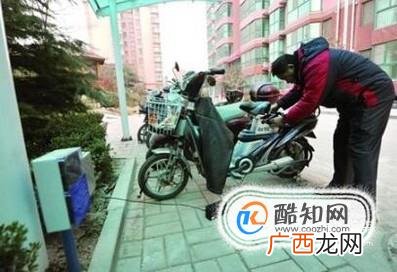如何正确给电动车充电？