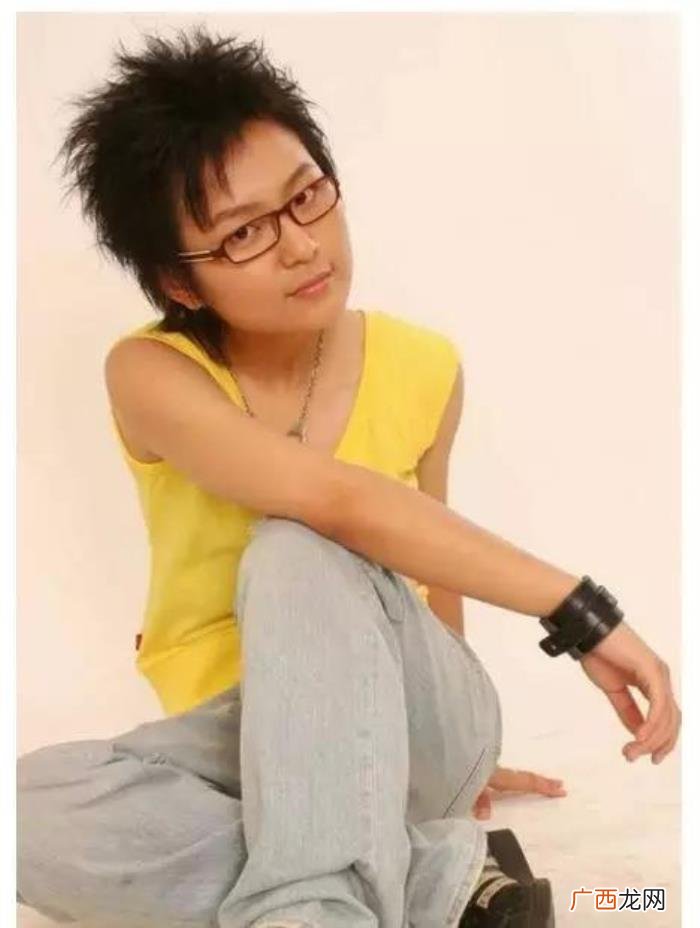 周笔畅鼻子，被杨幂号出喜脉的周笔畅又被亲妈怼鼻子像假的
