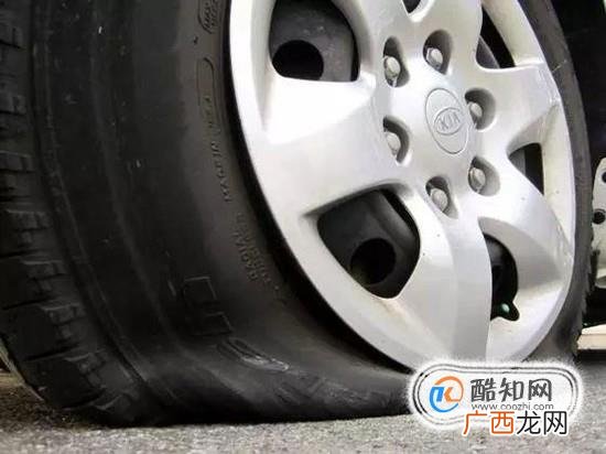 汽车轮胎出现慢漏气该怎么办