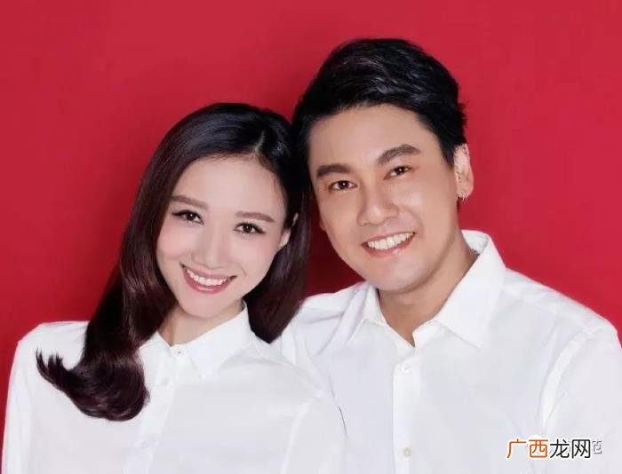 衬衫证件照，证件照却惨遭PS…明星结婚证件照画风哪家强