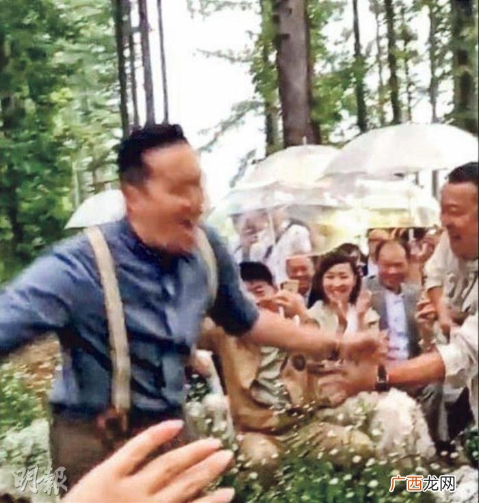 曾志伟结婚，曾志伟儿子曾国祥与女友正式注册结婚
