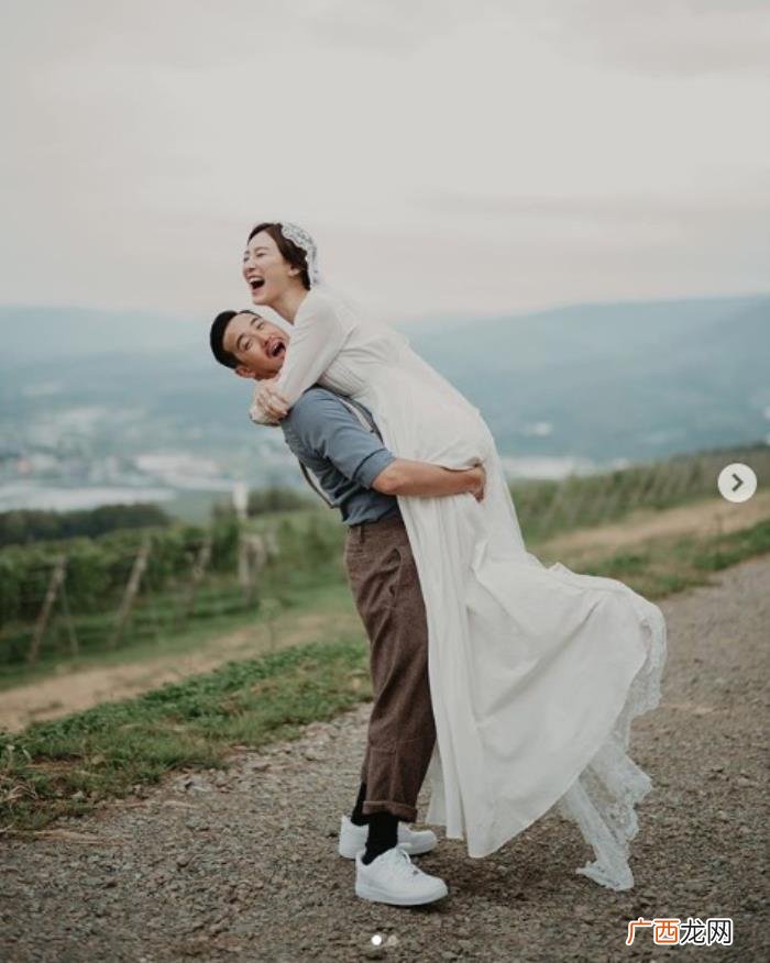 曾志伟结婚，曾志伟儿子曾国祥与女友正式注册结婚