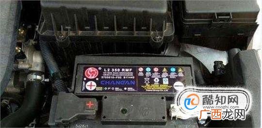 汽车换电瓶时要注意什么？