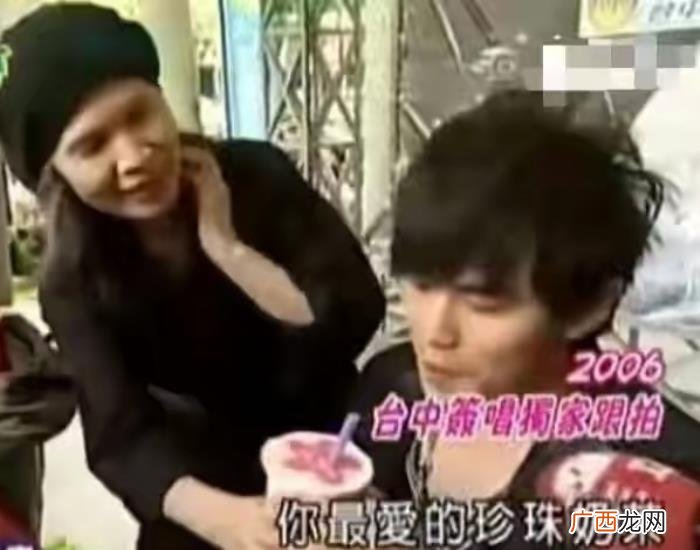 周杰伦发福，周杰伦发胖、王力宏满脸胡渣变大叔