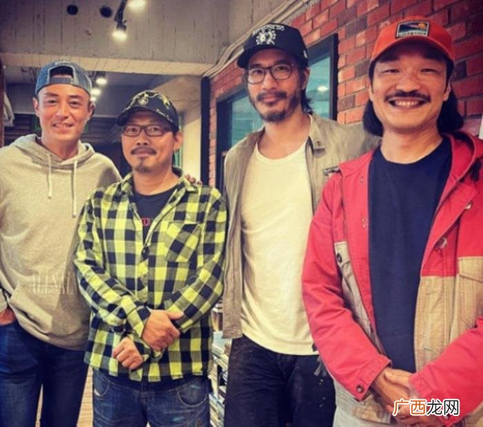 周杰伦发福，周杰伦发胖、王力宏满脸胡渣变大叔