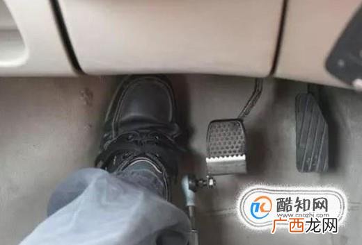 手动挡汽车驾驶有什么实用技巧？