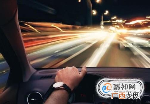 男人开车过程中最容易出现的坏习惯有哪些?