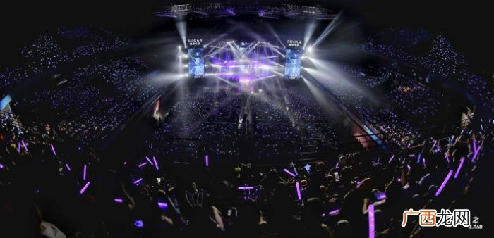 黄子韬深圳，黄子韬2018全国巡演深圳站完美收官