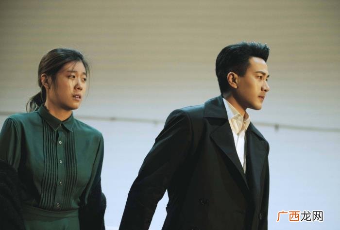 李易峰领证，李易峰仍被传和杨幂领证靠女人走红