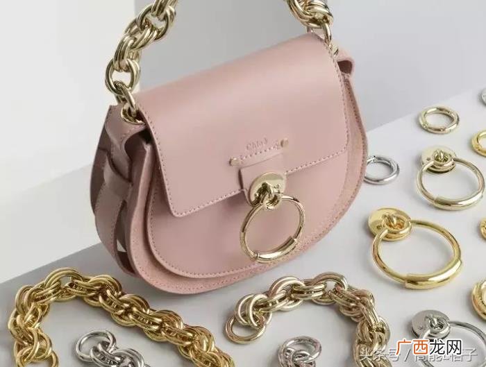 唐嫣结婚照，唐嫣的结婚照竟然给我们种了无数的草