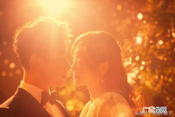 唐嫣结婚照，唐嫣的结婚照竟然给我们种了无数的草