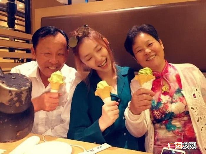 张新成林允，林允自曝与张新成拍吻戏像是被吃豆腐