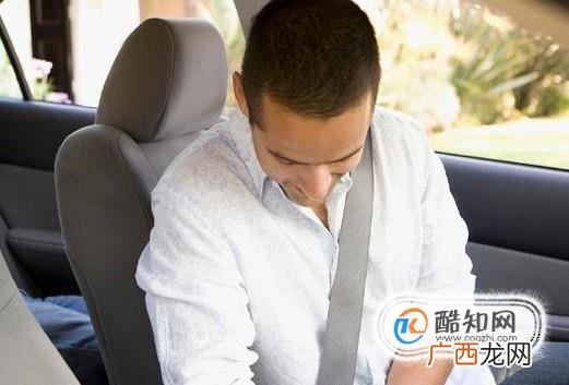 安全带怎么样正确使用?