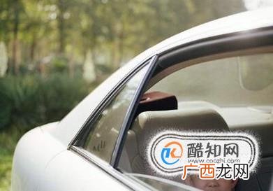 汽车玻璃如何除雾