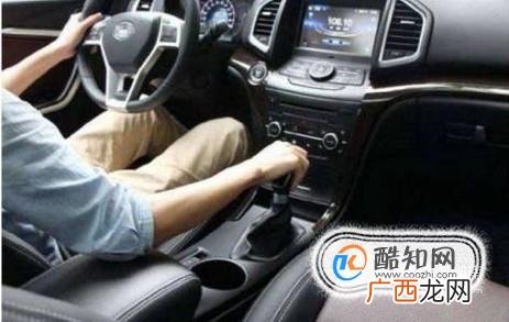 为什么要选择手动挡车