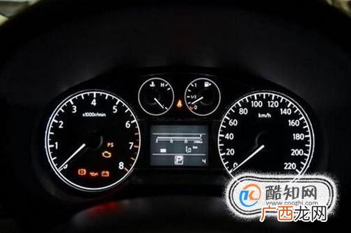 开车最常见的毁车习惯有哪些？