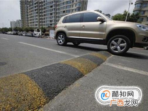 开车最常见的毁车习惯有哪些？