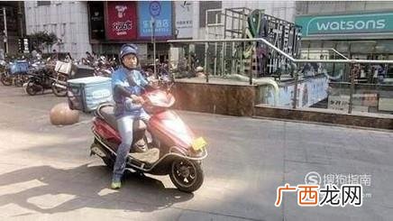 新手如何学会骑电动车