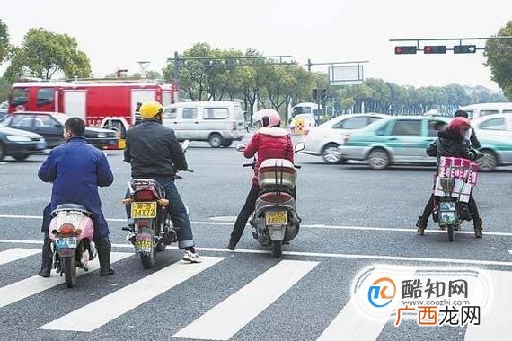 新手如何学会骑电动车