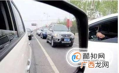 如何判断车身是直的