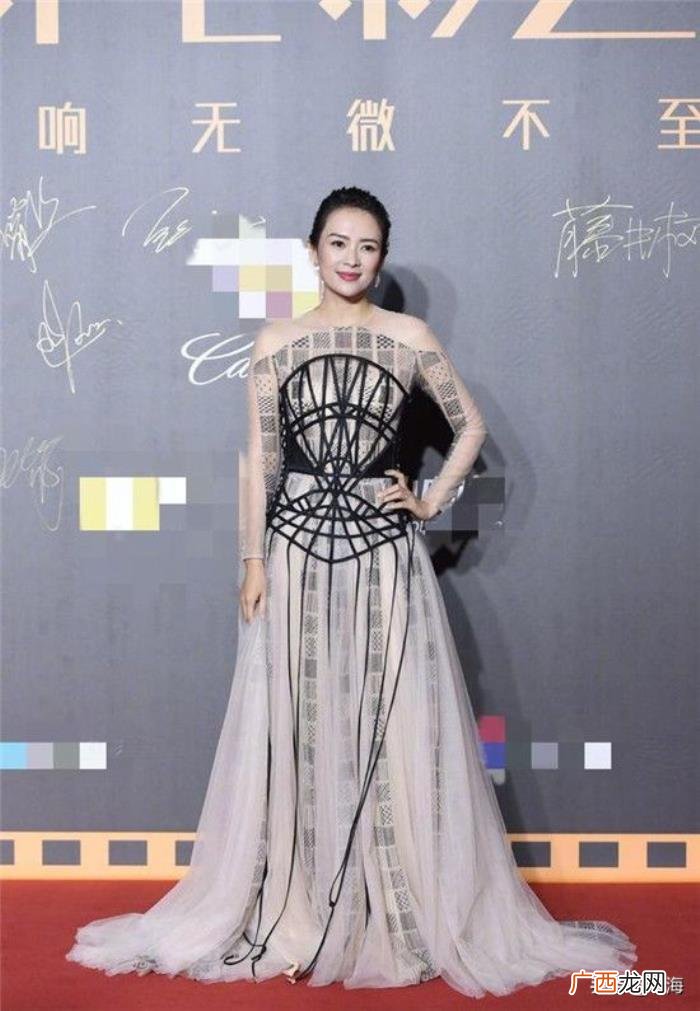 章子怡真名，改网名为真名的章子怡过烟火人生接地气