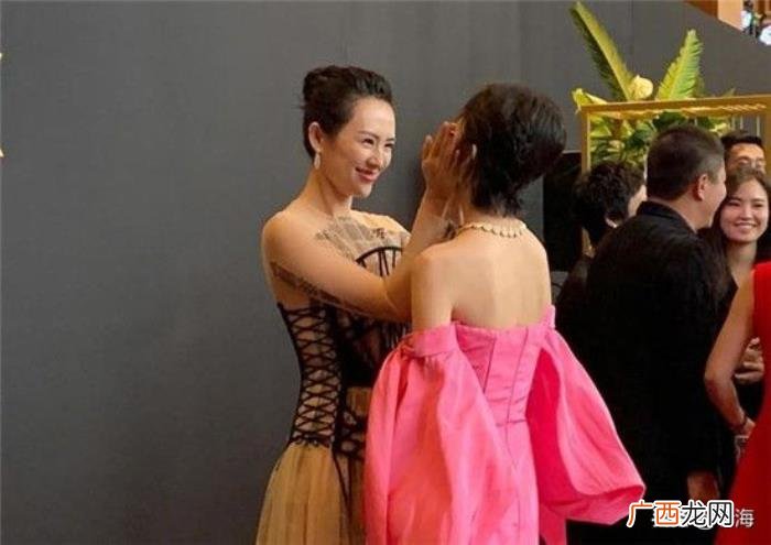 章子怡真名，改网名为真名的章子怡过烟火人生接地气