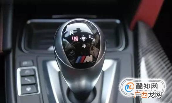 自动档的车具体怎么操作