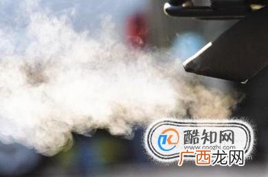 车辆排气管冒白烟是什么原因