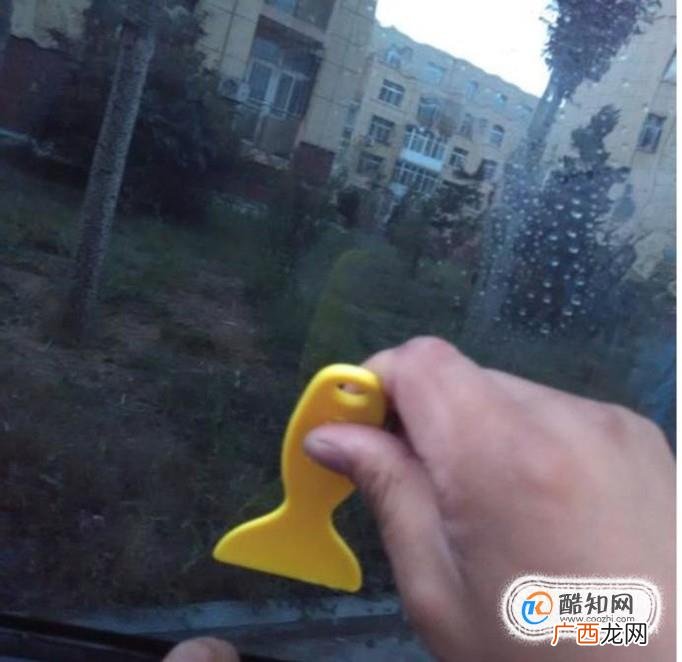 自己如何给汽车贴膜