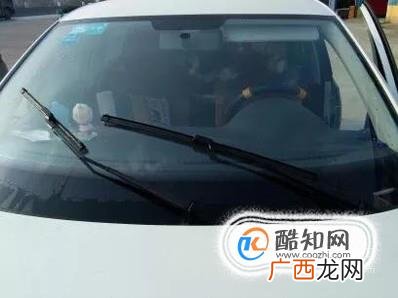 新桑塔纳雨刷打开后如何关闭