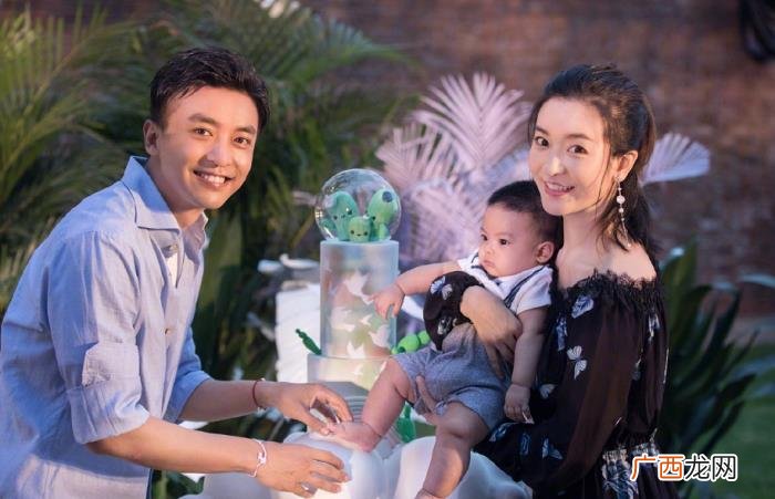 李晟李佳航，李佳航和李晟在一起都经历了些什么